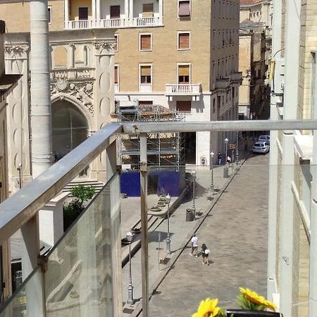 La Colonna Holiday House Lecce Exterior foto